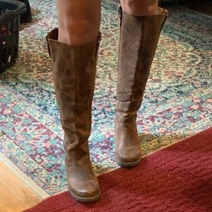 Steve Madden distressed leather boots